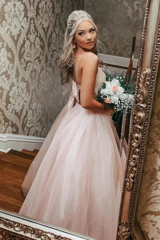 Vestido de fiesta de tul con escote en A, espalda descubierta y lazo, largo hasta el suelo